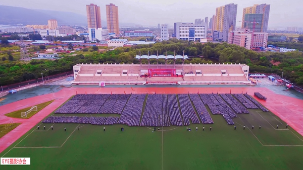 刻苦训练树新风 艰苦磨练强意志——2018级新生军训掠影