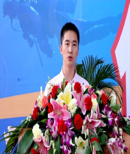 让青春在祖国的深潜事业中焕发光彩   ——记“载人深潜英雄”称号获得者，通信工程2005届校友傅文韬